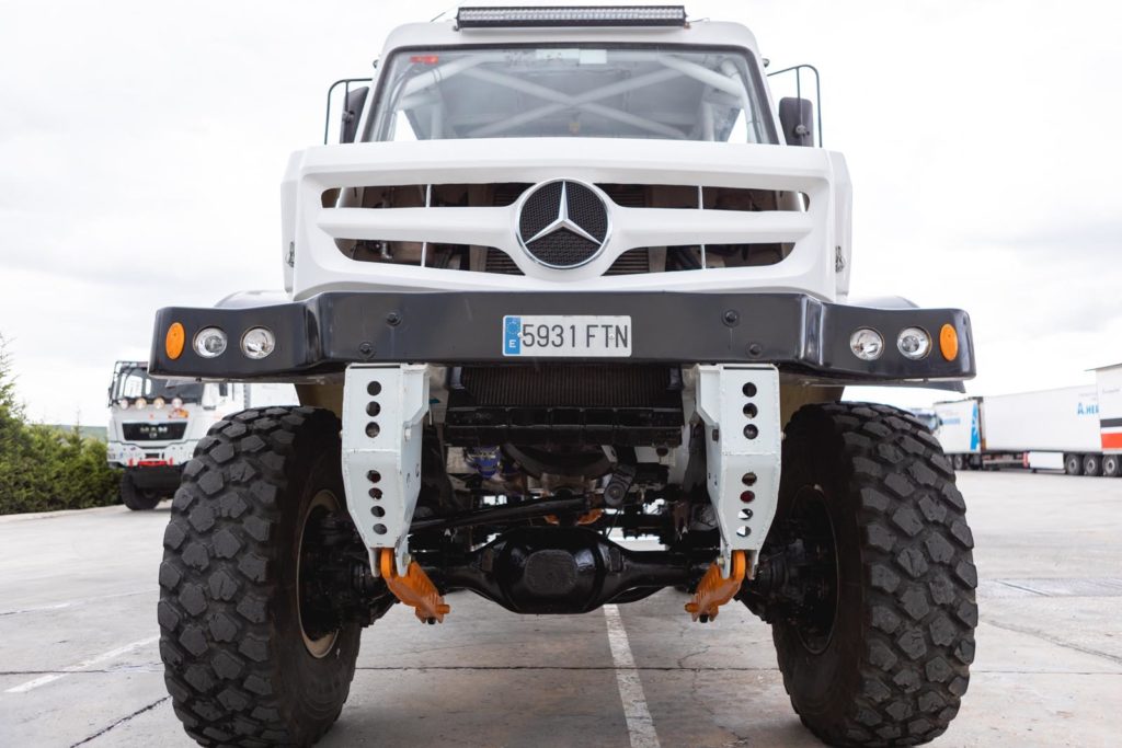 Camion Prototipo Mercedes UNIMOG 4X4 - TH-Trucks frontal