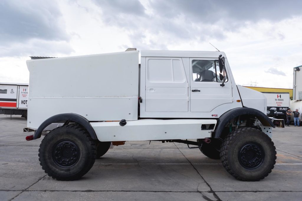 Camion Prototipo Mercedes UNIMOG 4X4 - TH-Trucks perfil